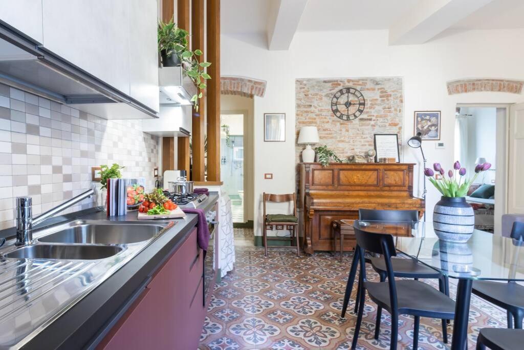 50 Metri Duomo Di Lucca Self Check-In E Wi-Fi Appartement Buitenkant foto